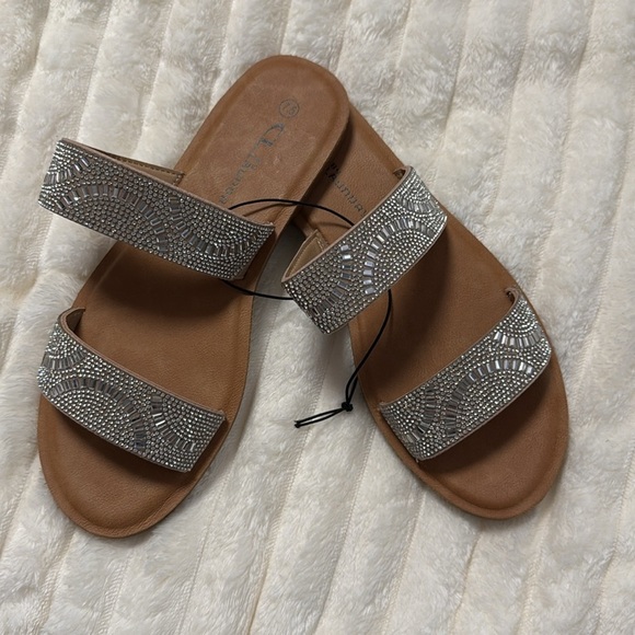 CL by Laundry Sandals - Picture 2 of 3